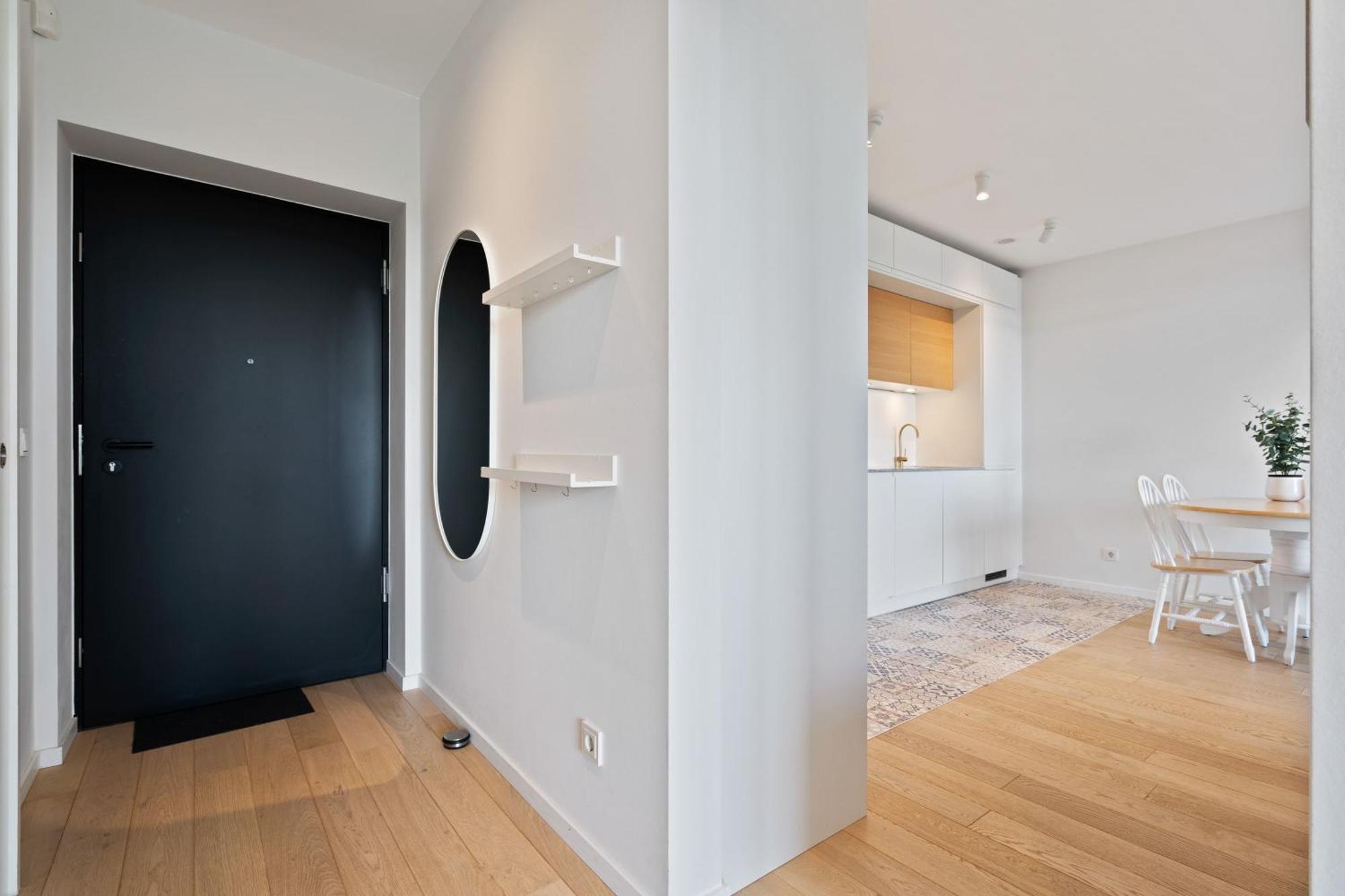 Apartment Luxurious Retreat Balcony & Pool Access Luxemburg